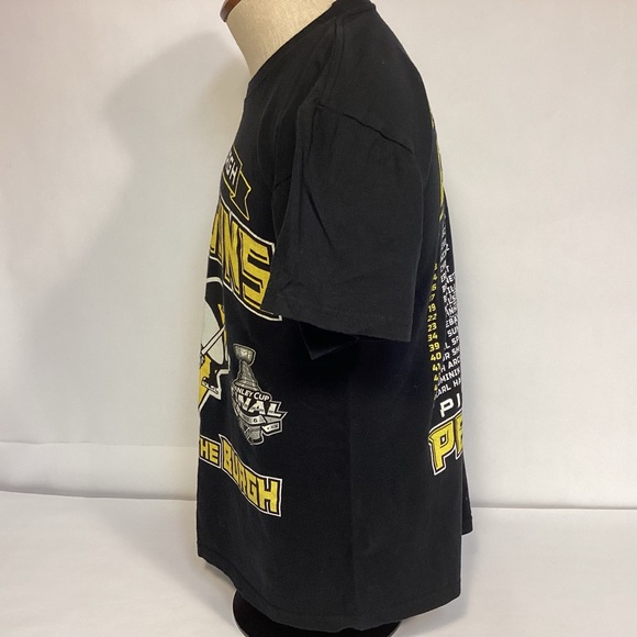 Pittsburgh Penguins 2016 Stanley Cup Defend the Burgh men’s t-shirt size medium - Picture 5 of 7
